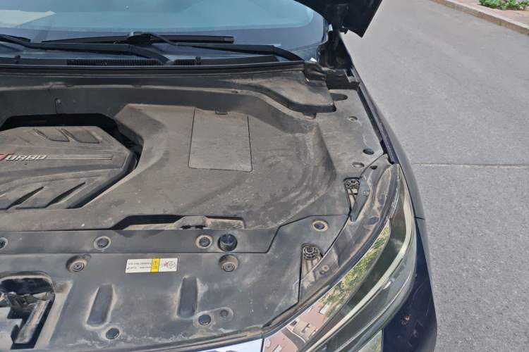 Used BAIC Beijing X5 2019 1.5T CVT New Smart Version China VI Emission Standard Engine Bay Left