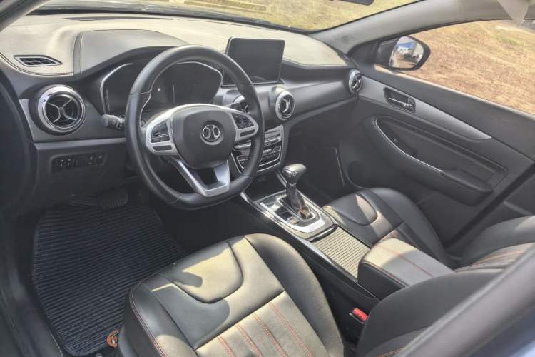 Used BAIC Beijing X5 2019 1.5T CVT Elite Version China VI Left Rear Seat