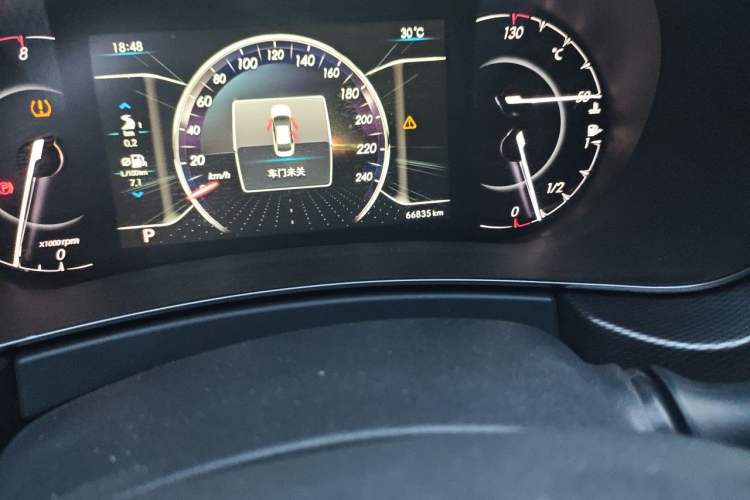 Used BAIC Beijing X5 2019 1.5T CVT New Smart Version China VI Emission Standard Odometer Close Up