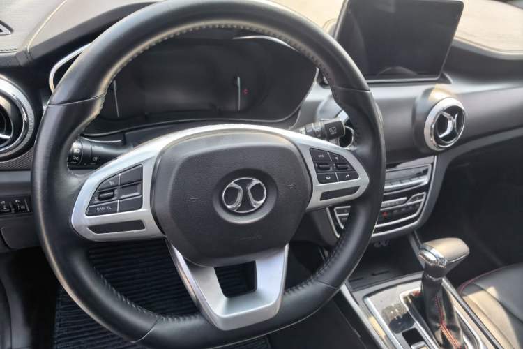Used BAIC Beijing X5 2019 1.5T CVT Elite Version China VI Steering Wheel