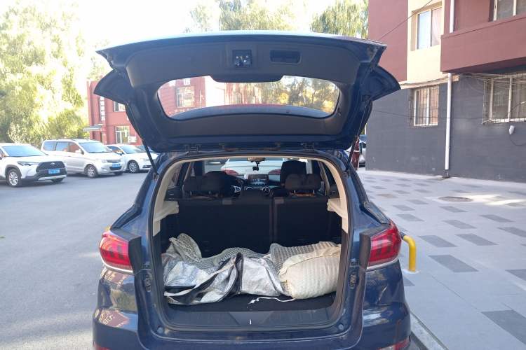 Used BAIC Beijing X5 2019 1.5T Manual Advance Edition China VI Trunk