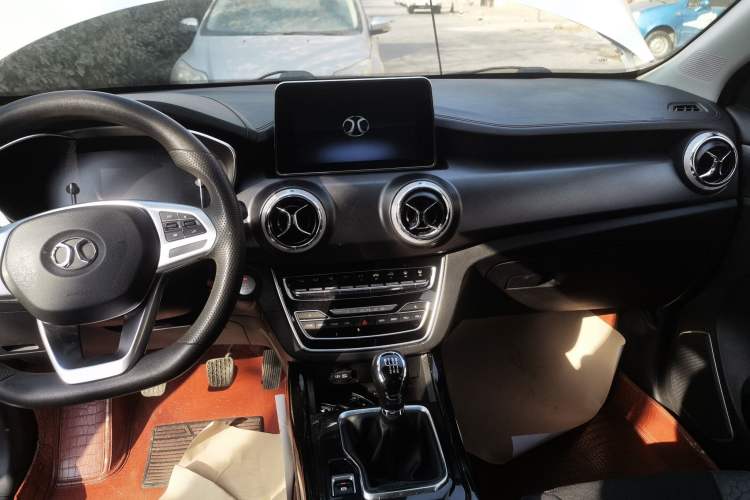 Used BAIC Beijing X5 2019 1.5T Manual Advance Edition China VI Audio And AC Panel