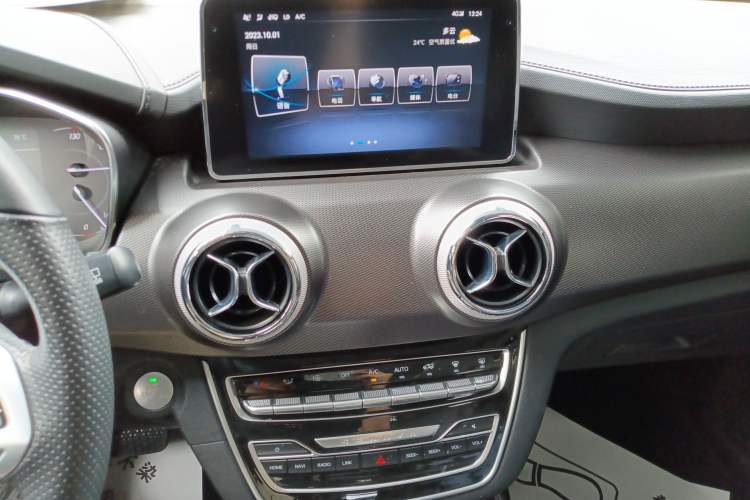 Used BAIC Beijing X5 2019 1.5T CVT New Smart Version China VI Emission Standard Audio And AC Panel