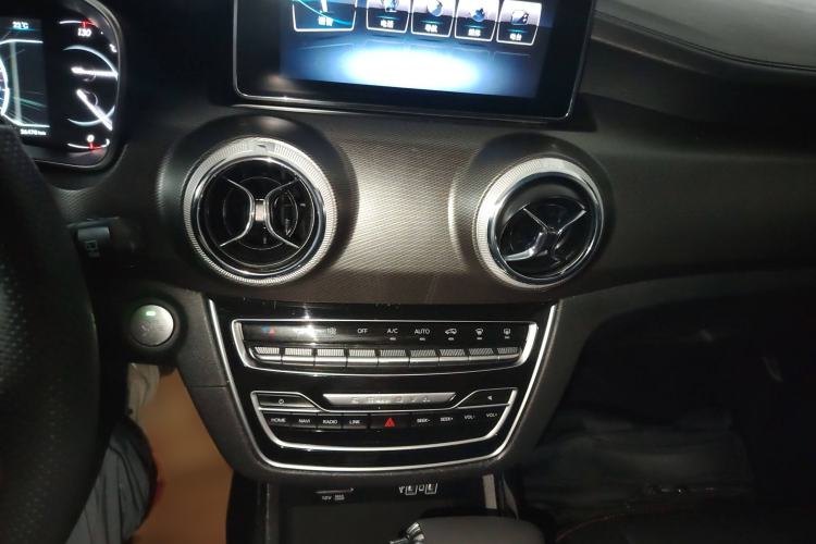 Used BAIC Beijing X5 2019 1.5T CVT New Smart Version China VI Emission Standard Audio And AC Panel