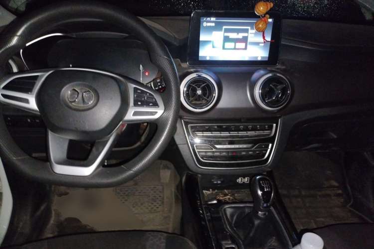 Used BAIC Beijing X5 2019 1.5T Manual Advance Edition China VI Center Console
