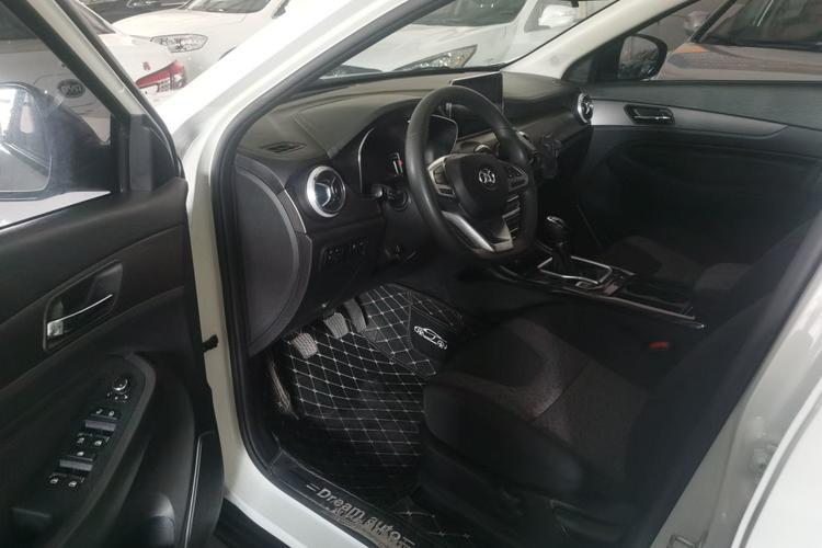 Used BAIC Beijing X5 2019 1.5T Manual Advance Edition China VI Driver Seat
