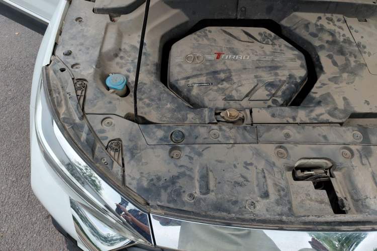 Used BAIC Beijing X5 2019 1.5T CVT New Smart Version China VI Emission Standard Engine Bay Right