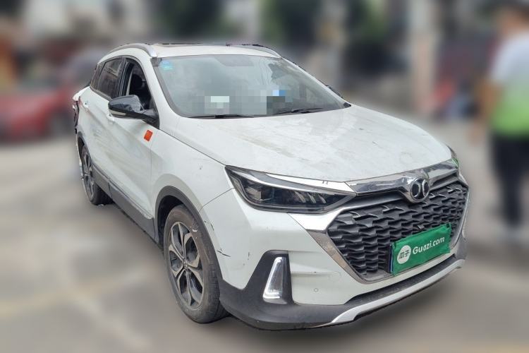 Used BAIC Beijing X5 2019 1.5T Manual Elite Edition China VI Front Right 45 Deg