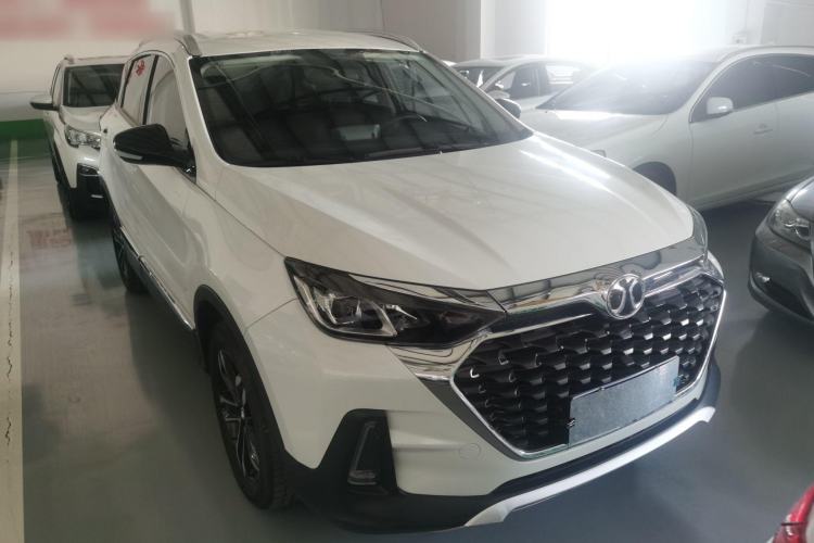 Used BAIC Beijing X5 2019 1.5T Manual Advance Edition China VI Front Right 45 Deg