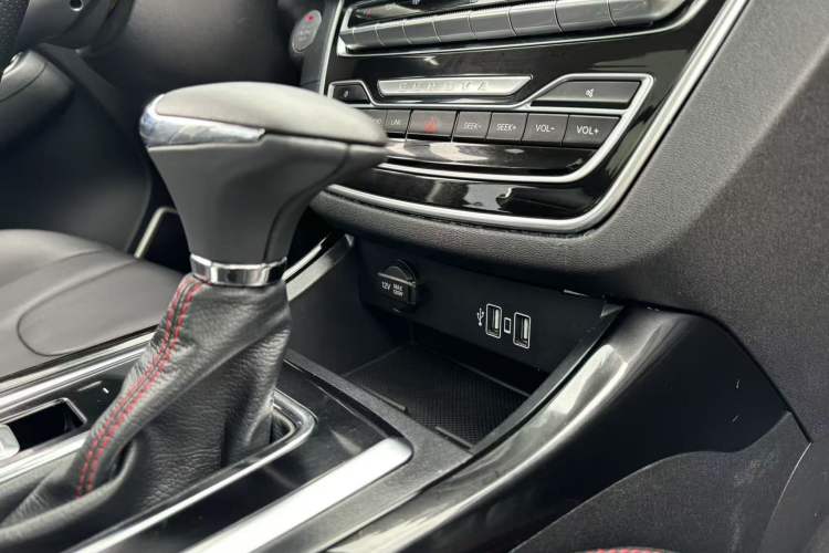 Used BAIC Beijing X5 2019 1.5T CVT New Smart Version China VI Emission Standard Interior 10