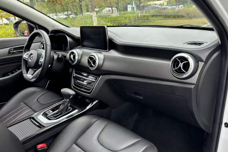 Used BAIC Beijing X5 2019 1.5T CVT New Smart Version China VI Emission Standard Interior 11