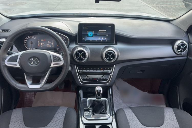 Used BAIC Beijing X5 2019 1.5T Manual Advance Edition China VI Interior 2