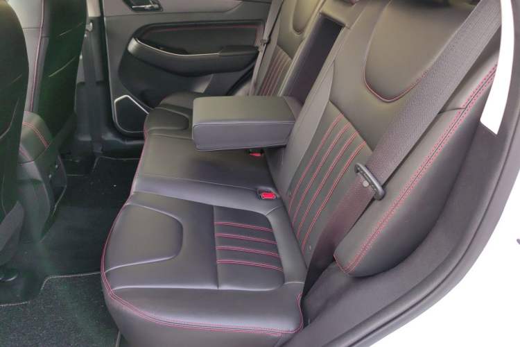 Used BAIC Beijing X5 2019 1.5T Manual Elite Edition China VI Interior 2