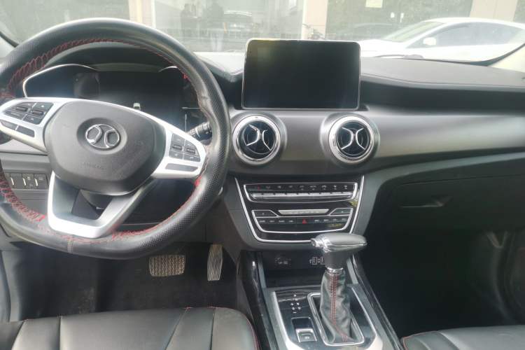 Used BAIC Beijing X5 2019 1.5T CVT New Smart Version China VI Emission Standard Interior 3