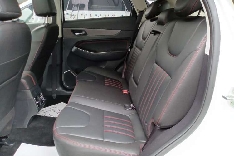 Used BAIC Beijing X5 2019 1.5T CVT New Smart Version China VI Emission Standard Left Rear Seat