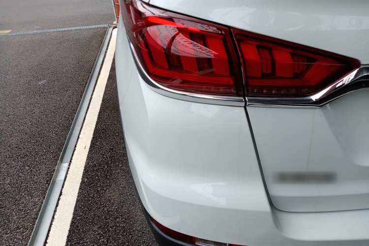 Used BAIC Beijing X5 2019 1.5T CVT New Smart Version China VI Emission Standard Left Rear Taillight