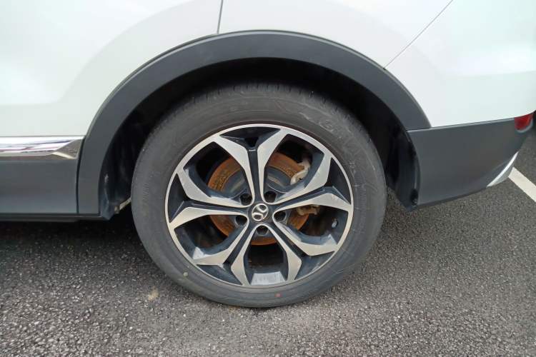 Used BAIC Beijing X5 2019 1.5T CVT New Smart Version China VI Emission Standard Left Rear Wheel Hub