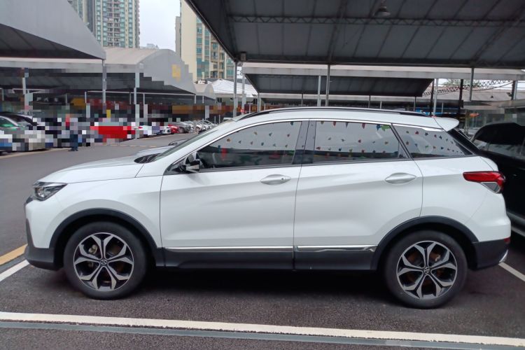 Used BAIC Beijing X5 2019 1.5T CVT New Smart Version China VI Emission Standard Left Side