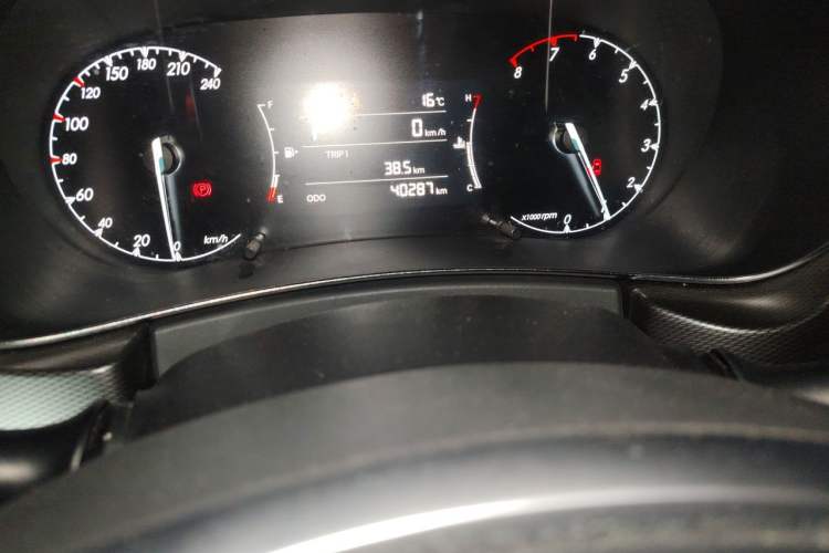 Used BAIC Beijing X5 2019 1.5T CVT Elite Version China VI Odometer Close Up