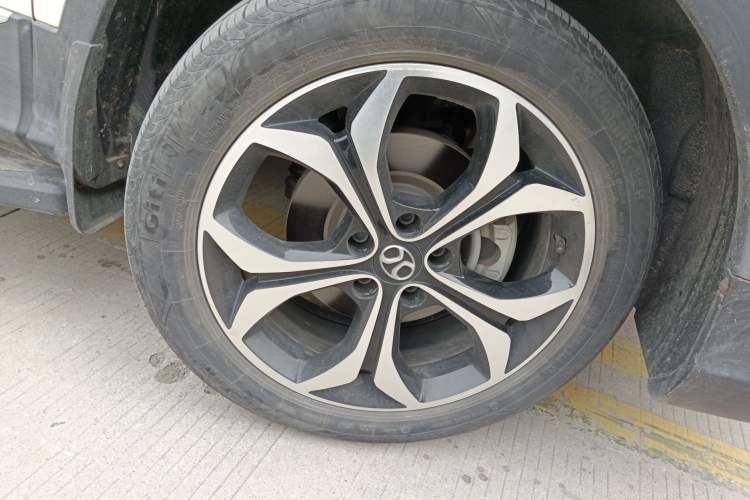 Used BAIC Beijing X5 2019 1.5T Manual Elite Edition China VI Right Front Wheel Hub
