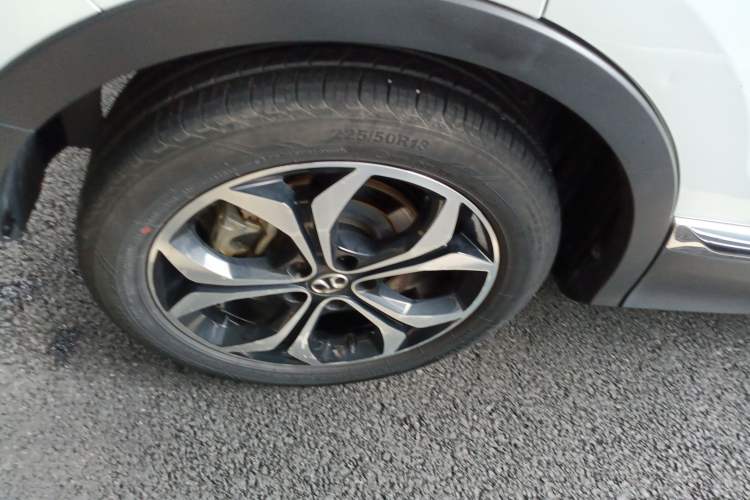 Used BAIC Beijing X5 2019 1.5T CVT New Smart Version China VI Emission Standard Right Rear Wheel Hub
