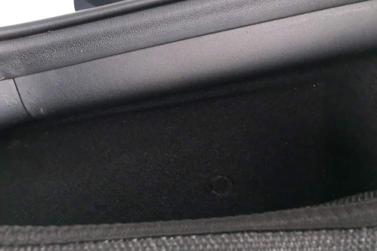 Used BAIC Beijing X5 2019 1.5T Manual Advance Edition China VI Right Side Sill