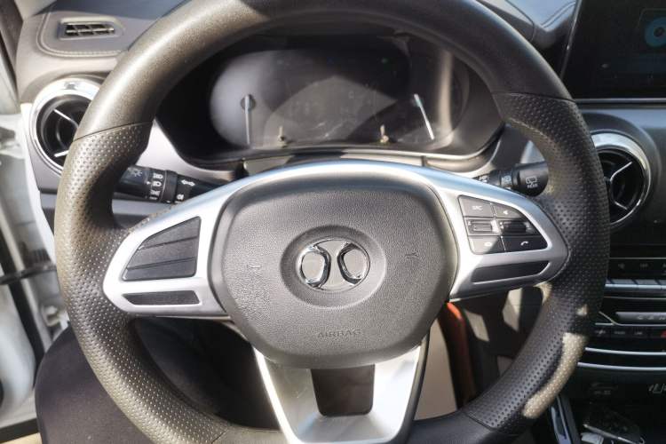 Used BAIC Beijing X5 2019 1.5T Manual Advance Edition China VI Steering Wheel