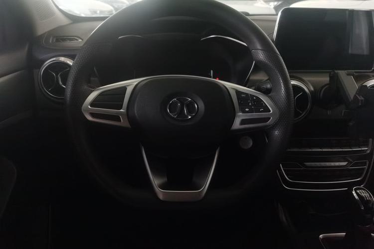 Used BAIC Beijing X5 2019 1.5T Manual Advance Edition China VI Steering Wheel
