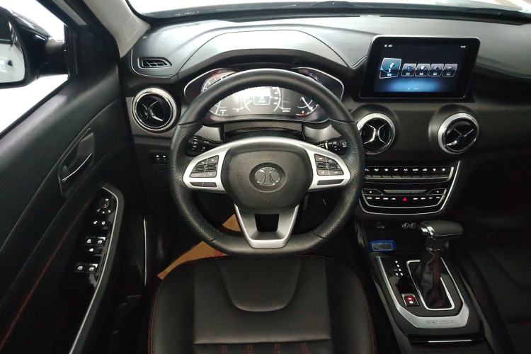 Used BAIC Beijing X5 2019 1.5T CVT New Smart Version China VI Emission Standard Steering Wheel