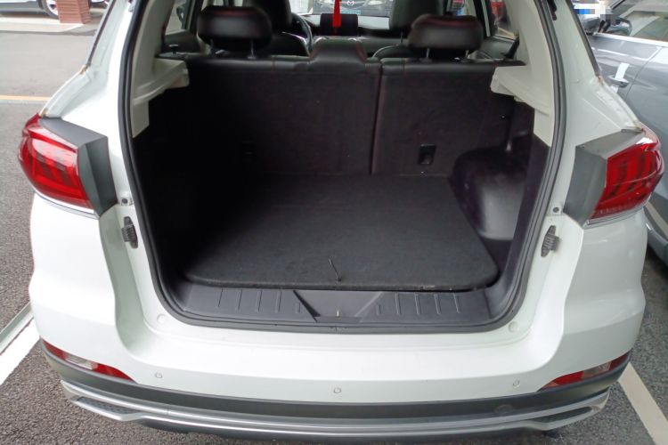 Used BAIC Beijing X5 2019 1.5T CVT New Smart Version China VI Emission Standard Trunk