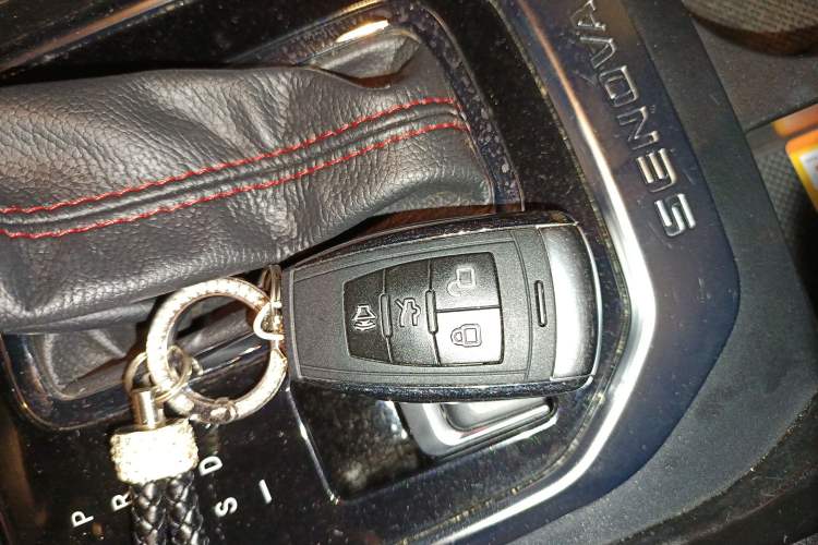 Used BAIC Beijing X5 2019 1.5T CVT New Smart Version China VI Emission Standard Vehicle Key