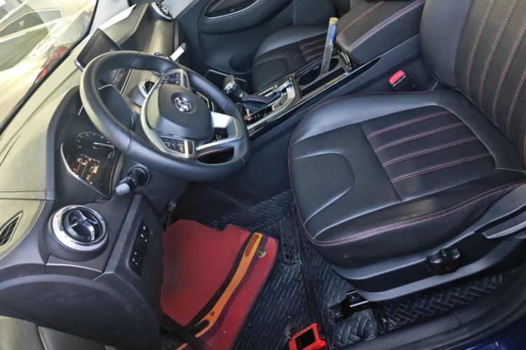 Used BAIC Beijing X5 2020 1.5T CVT Elite Version China VI Emission Standard Left Front Seat