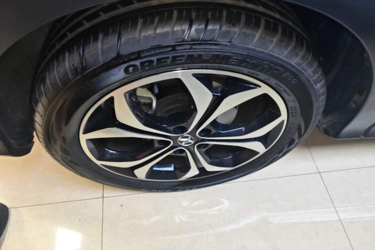 Used BAIC Beijing X5 2020 1.5T CVT Elite Version China VI Emission Standard Left Front Wheel Hub