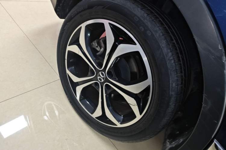 Used BAIC Beijing X5 2020 1.5T CVT Elite Version China VI Emission Standard Right Rear Wheel Hub