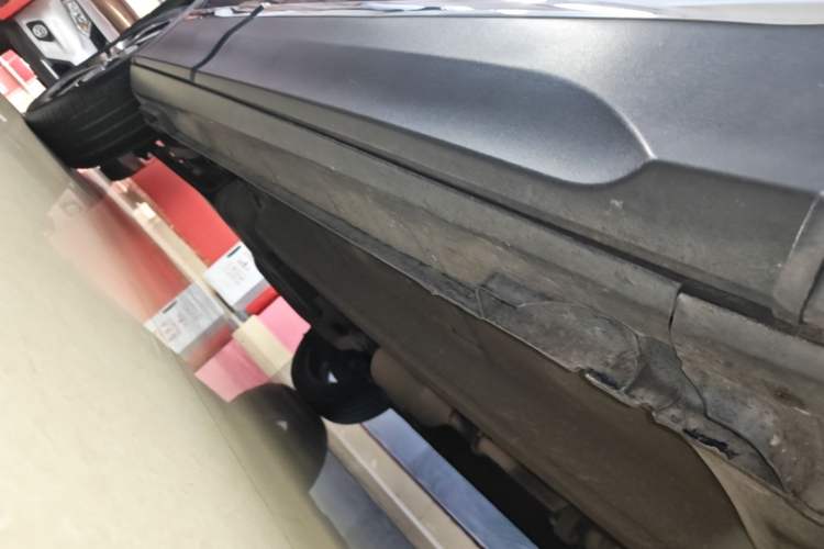 Used BAIC Beijing X5 2020 1.5T CVT Elite Version China VI Emission Standard Right Side Sill