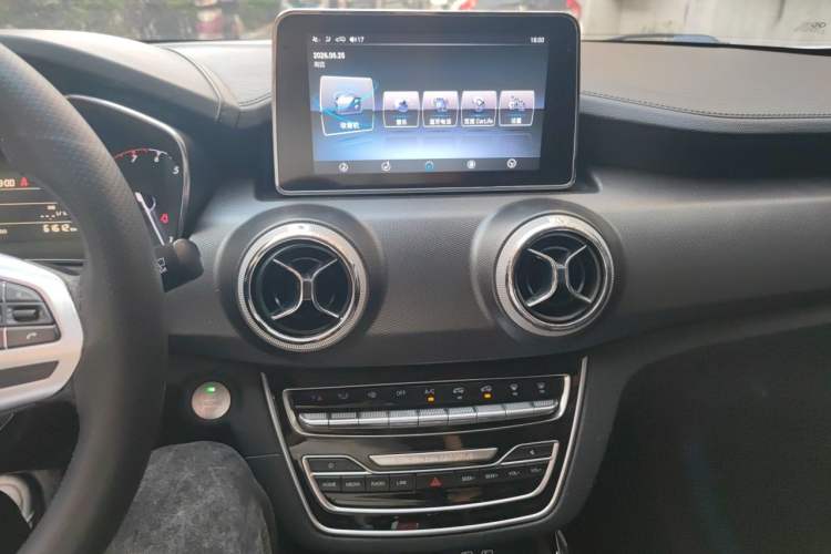 Used BAIC Beijing X5 2020 1.5T Manual Advance Edition China VI Audio And AC Panel