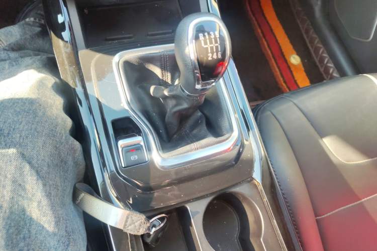 Used BAIC Beijing X5 2020 1.5T Manual Advance Edition China VI Gear Lever