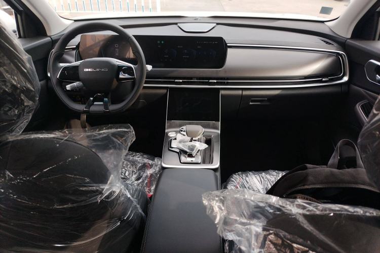 Used BAIC Beijing X7 2023 1.5TD DCT Premium+ Edition Center Console