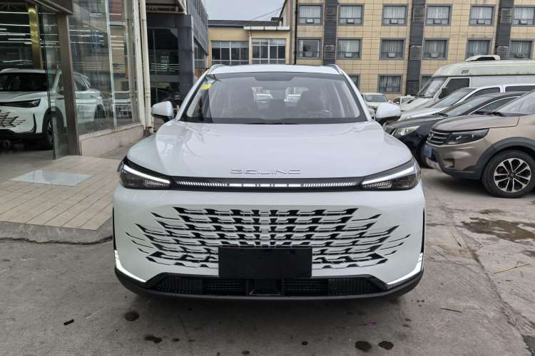 Used BAIC Beijing X7 2023 1.5TD DCT Premium+ Edition Exterior 1