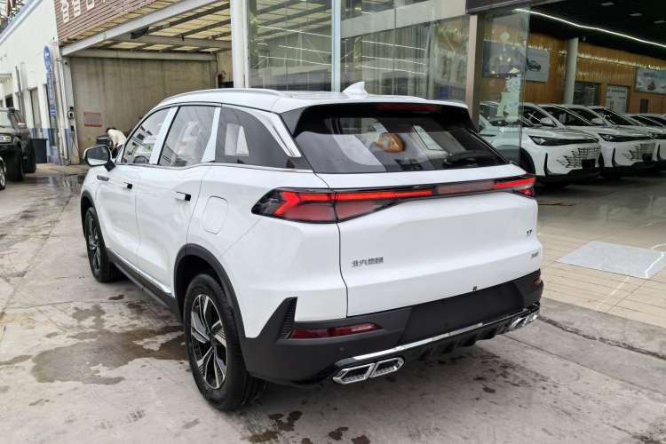 Used BAIC Beijing X7 2023 1.5TD DCT Premium+ Edition Exterior 3