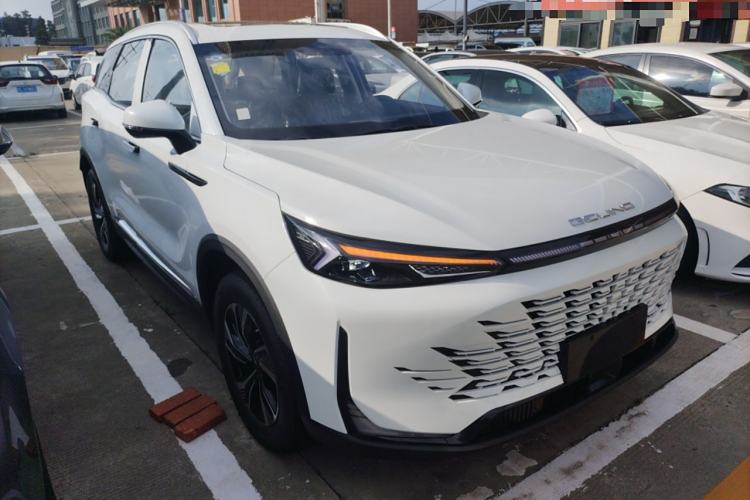Used BAIC Beijing X7 2023 1.5TD DCT Premium+ Edition Front Right 45 Deg