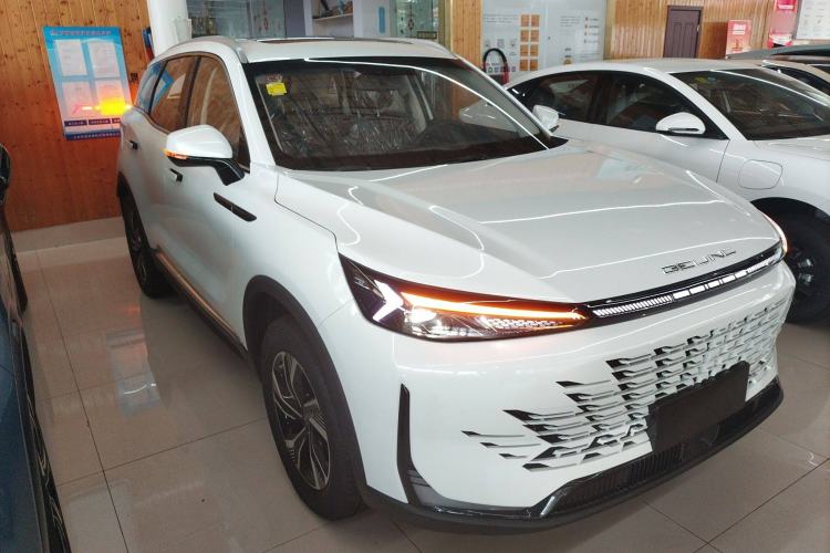 Used BAIC Beijing X7 2023 1.5TD DCT Premium+ Edition Front Right 45 Deg