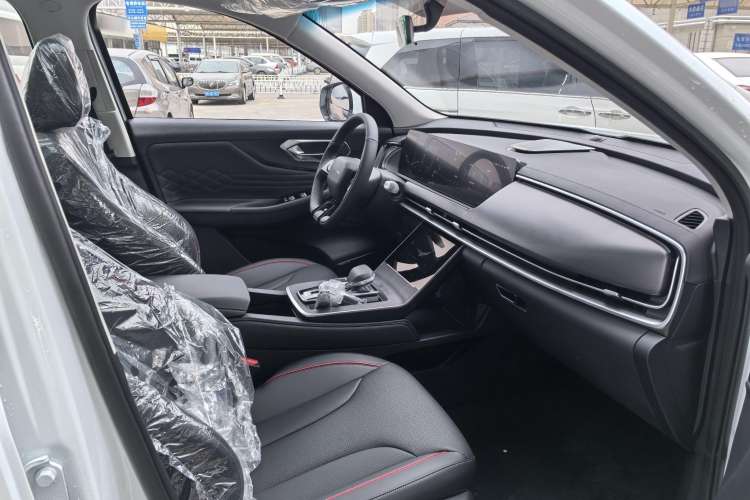 Used BAIC Beijing X7 2023 1.5TD DCT Premium+ Edition Interior 5