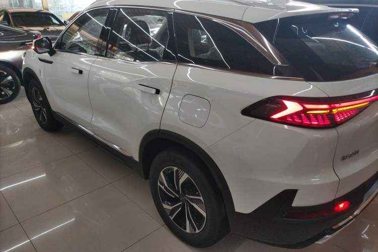 Used BAIC Beijing X7 2023 1.5TD DCT Premium+ Edition Left Side