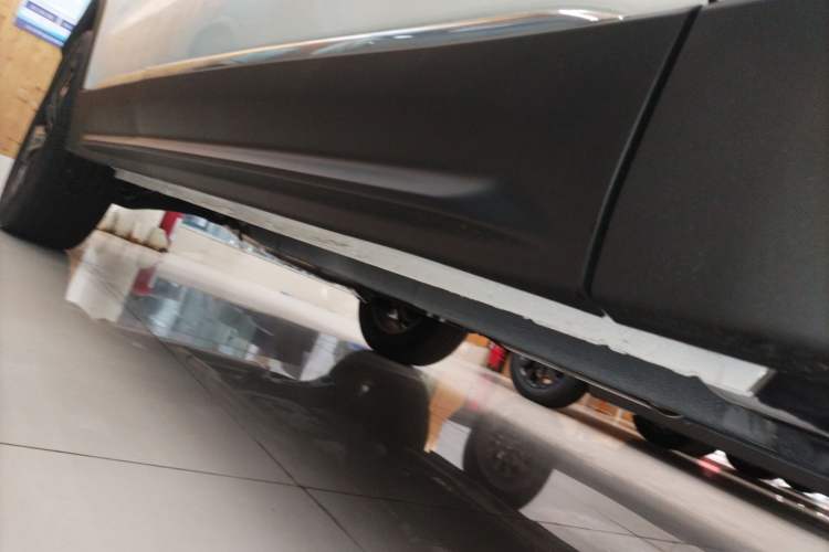 Used BAIC Beijing X7 2023 1.5TD DCT Premium+ Edition Right Side Sill
