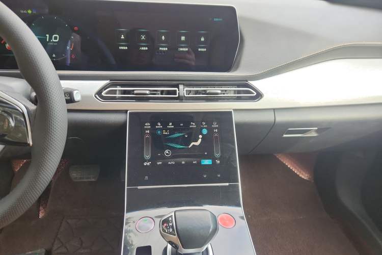 Used BAIC Beijing X7 2020 1.5TD DCT Leading Edition Audio And AC Panel