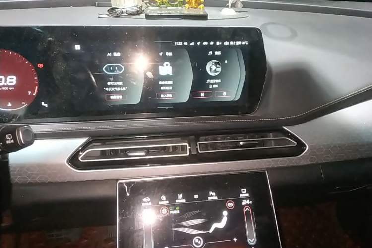Used BAIC Beijing X7 2020 1.5TD DCT Leading Edition Audio And AC Panel