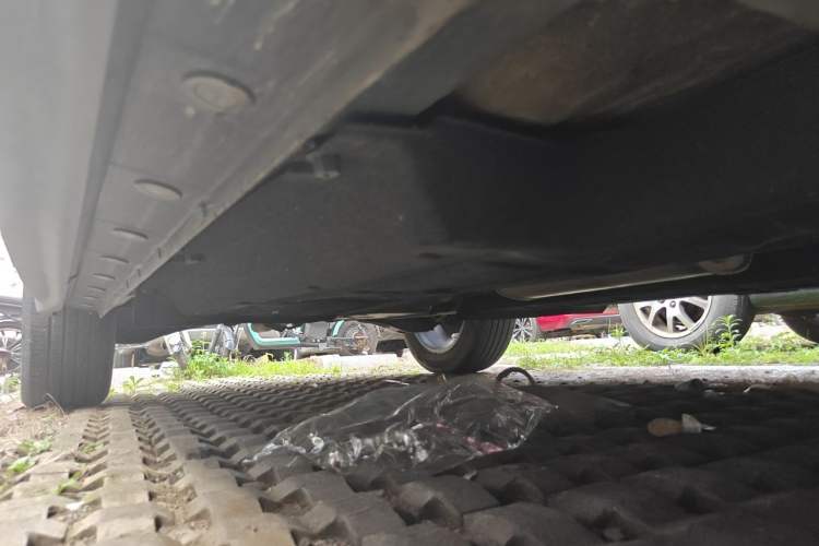 Used BAIC Beijing X7 2020 1.5TD DCT Leading Edition Chassis Front Right