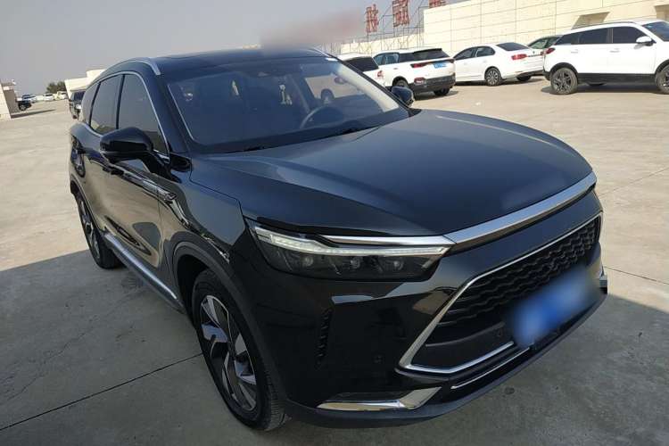 Used BAIC Beijing X7 2020 1.5TD DCT Trendy Edition Front Right 45 Deg