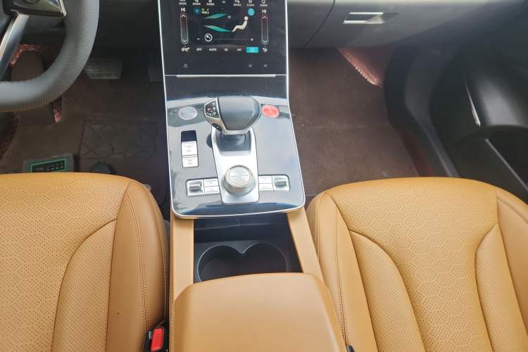 Used BAIC Beijing X7 2020 1.5TD DCT Leading Edition Gear Lever